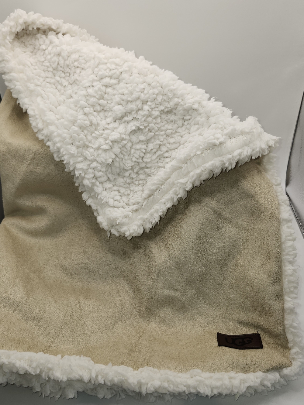 UGG Standard Pillow Sham Faux Suede Sherpa Camel Tan Beige 20x26 Cozy/Zipper